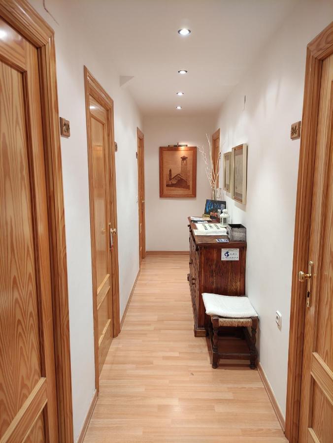 Hostal Escartin Sabiñánigo Eksteriør billede