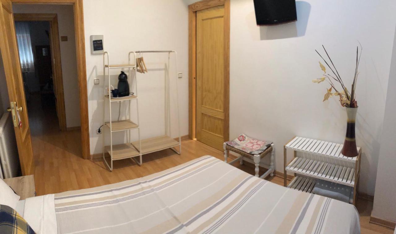 Hostal Escartin Sabiñánigo Eksteriør billede