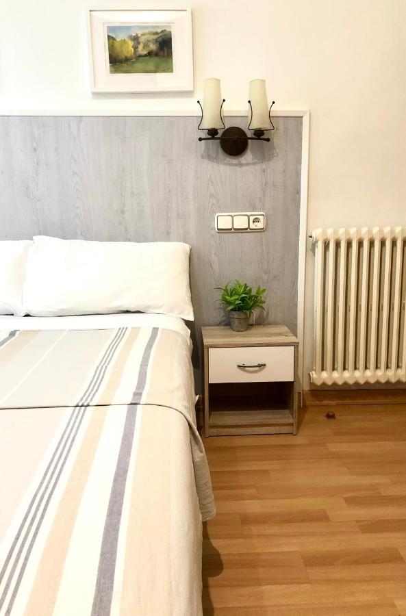 Hostal Escartin Sabiñánigo Eksteriør billede